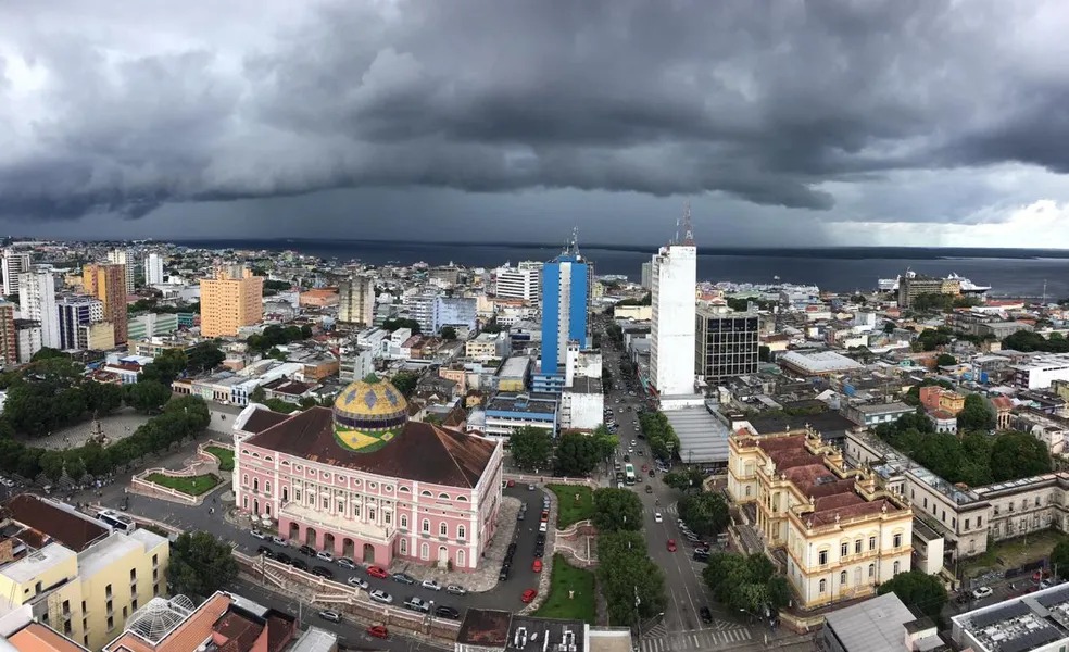 Chuva melhora qualidade do ar em Manaus, mas fumaça das queimadas ainda ...